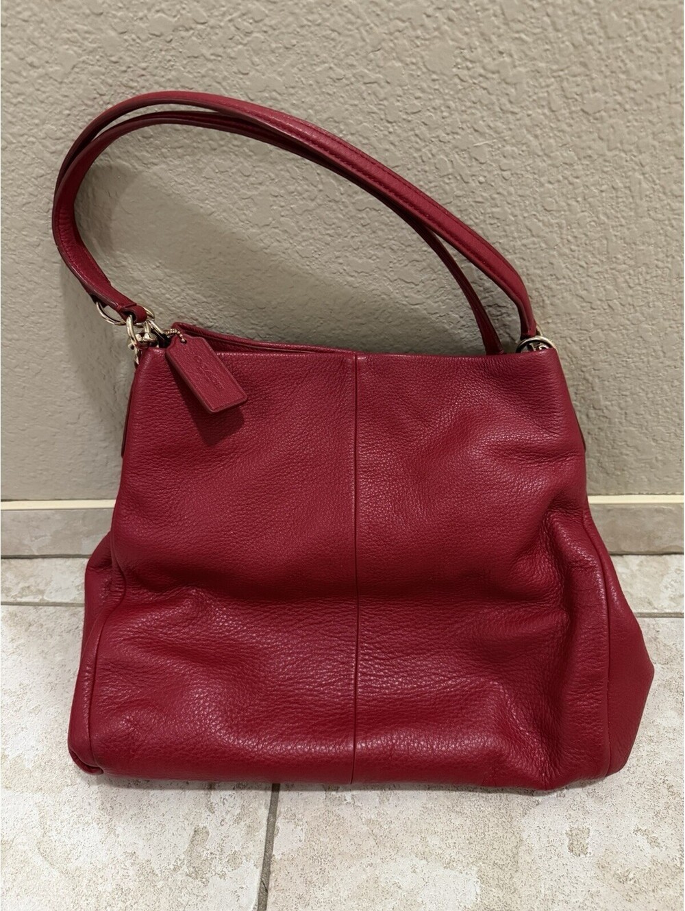 Coach Vintage Hobo Shoulder Bag Red Tumbled Leather, Three Compartments
